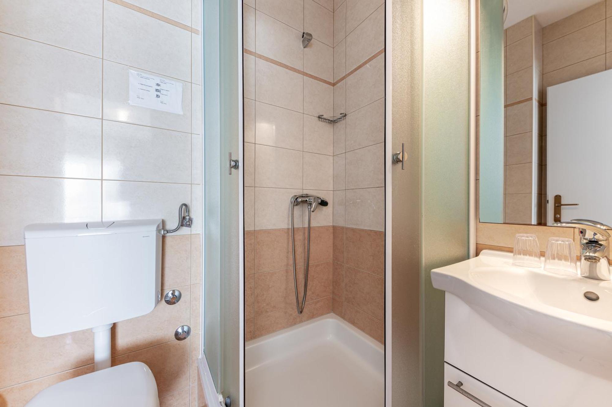 Bed And Breakfast Ivona Baška Voda Δωμάτιο φωτογραφία